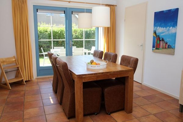 Eetkamer - Moderne bungalows aan zee in De Koog (3)