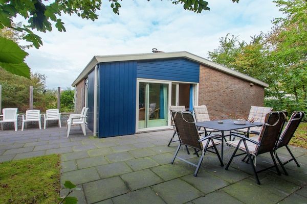 Buitenkant - Vakantiehuis Ameland bij Noordzeestrand in Nes Ameland (1)