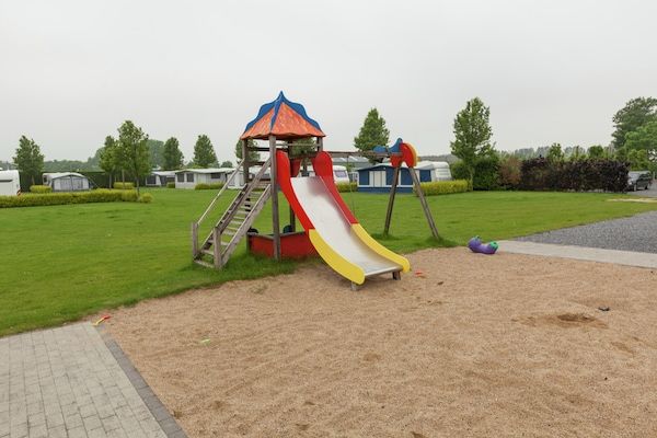 Voorzieningen - Appartement in Groede bij het Strand in Groede (4)