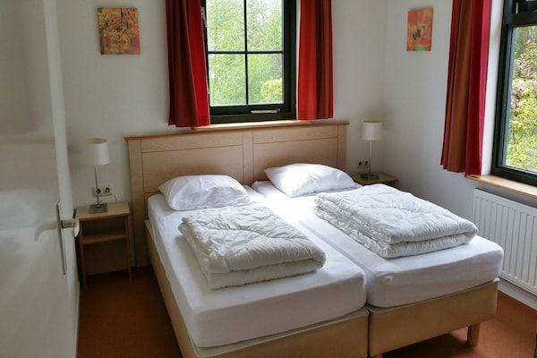 Slaapkamer - Huisdiervriendelijke vakantie in Bant (4)