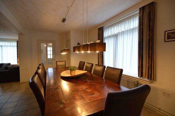 Eetkamer - Comfort en ontspanning in dit charmante herenhuis. in Valkenswaard (3)