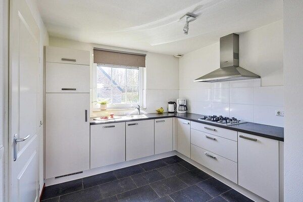 Keuken - Boerderij in Limburg bij Maasplassen in Roggel (4)