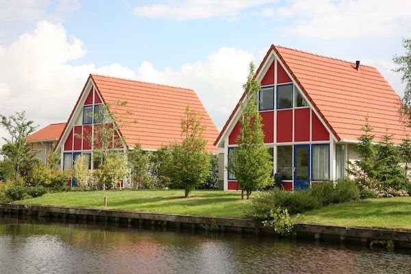 Buitenkant - Charmante villa aan het meer in Steendam (1)
