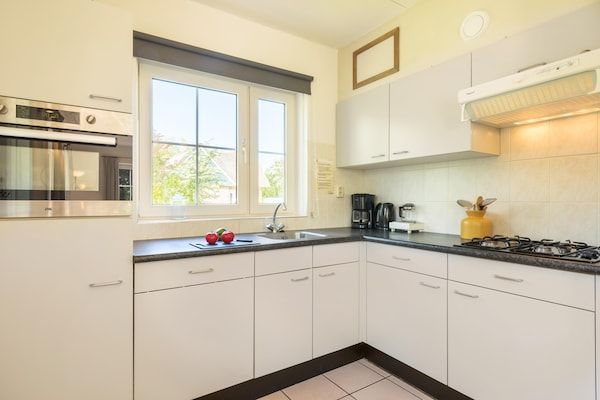Keuken - Ruime Natuurvilla, Paasloo in Paasloo (5)